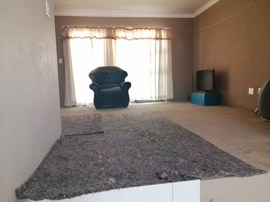 4 Bedroom Property for Sale in Tlhabane West North West